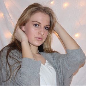 Meet your Posher, Abby